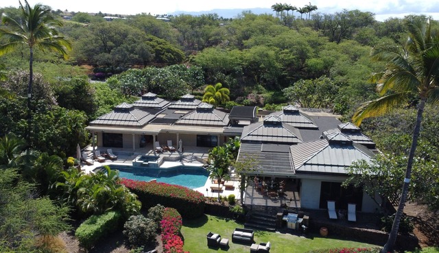 UNIQUE HAWAIIAN POD HOME WITH CONTEMPORARY STYLE - GREAT FOR FAMILIES!
