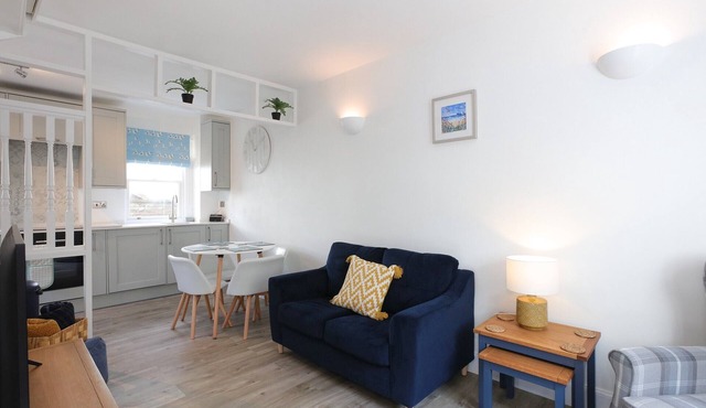 Unique home in the heart of North Berwick. Sleeps 3