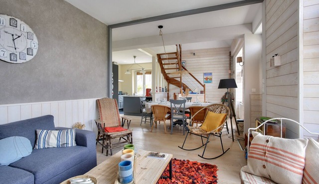 Unique house for 6 adults and 2 children