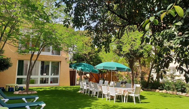 Unique house with garden at 45 meters from the sand beach of la Fosca.