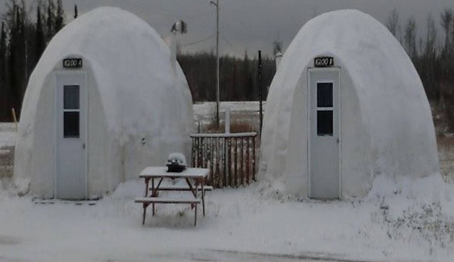 Unique Igloo Getaway for Two in Cochrane, Ontario