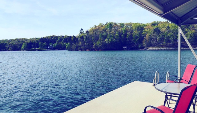 Unique Lake Lanier Cottage ~ On Super Deep Water Near North GA Mountains!