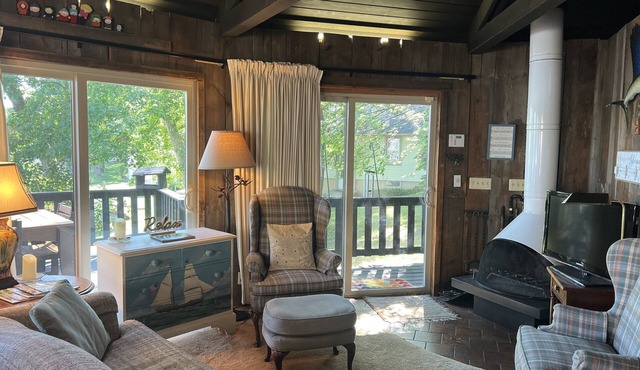 Unique Lakeside Retreat with Pedal Boat for a Relaxed, Pet-Friendly Getaway!
