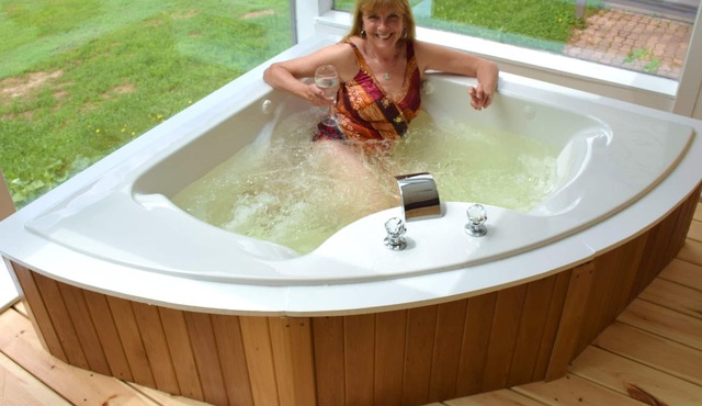 Unique Large House on 40 Acres, Great Views, Bass Pond, and Trails. Pets OK!