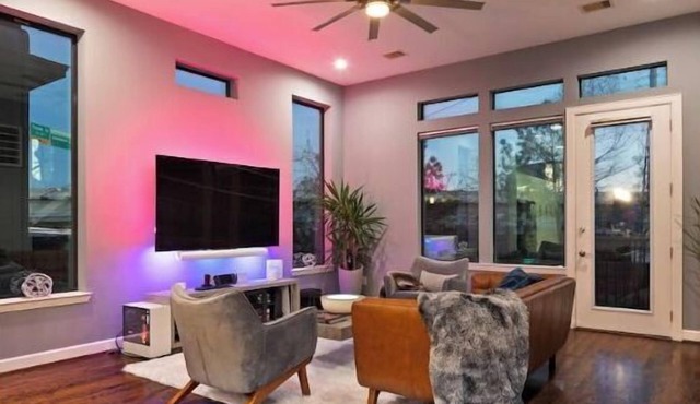 Unique Luxurious Houston Experience and Escape