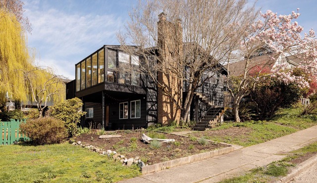 Unique mid-century modern home with amazing sunset, mountain and ocean views