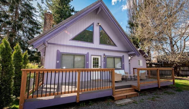 Unique/modern/Mt Si/Shopping