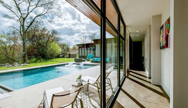 Unique Modern Ranch with Pool, Hot Tub, Grill & Fireplace
