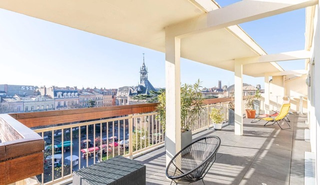 Unique/Penthouse in the heart of Toulouse.