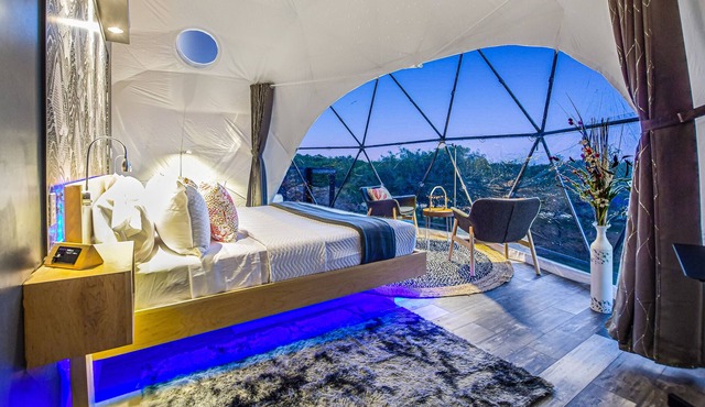 Unique & Plush Eco-Glamping Resort in TX Hill country!