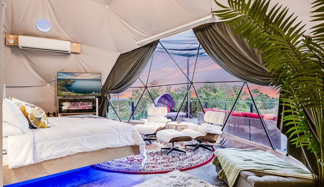 Unique & Plush Eco-Glamping Resort in TX Hill country!