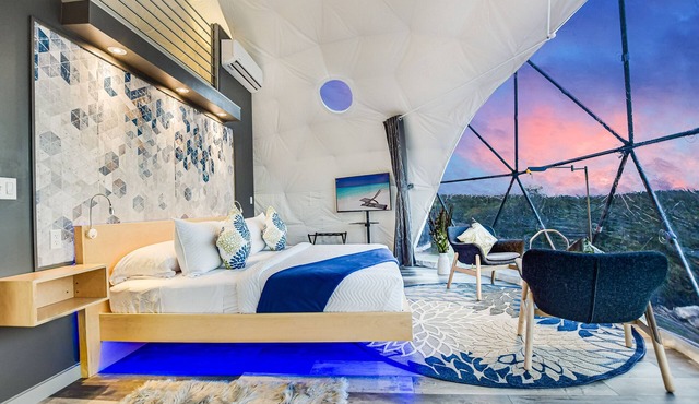 Unique & Plush Eco-Glamping Resort in TX Hill country!