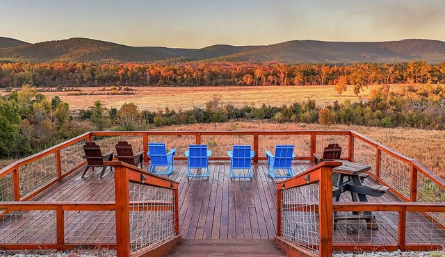 Unique private location, million-dollar views, pickleball, 1-story, river access & more