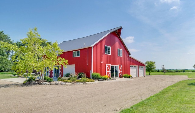 Unique, Renovated Barn Vacation Rental in Donnelly