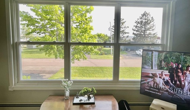 Unique retreat with breathtaking waterview in Summerside Bay