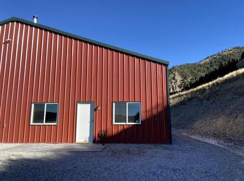 Unique Rustic Barn Retreat with Game Room near Yellowstone in Ennis, Montana