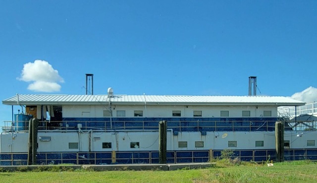 Unique Salty Marsh Floatel Houseboat Cypress Cove Marina All Inclusive Rare New