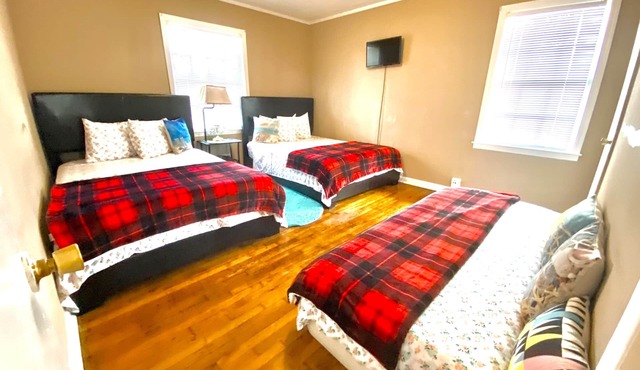 🔺Unique Space 🔺Awesome-3BR/1.5BT/Fenced/5*Clean/Private/Safe/WiFi-TV🔺@S-ALT