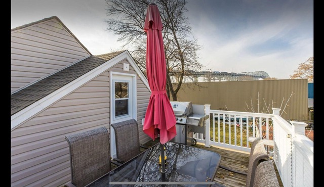 Unique spacious upper Condo Suite. Steps from waterfront