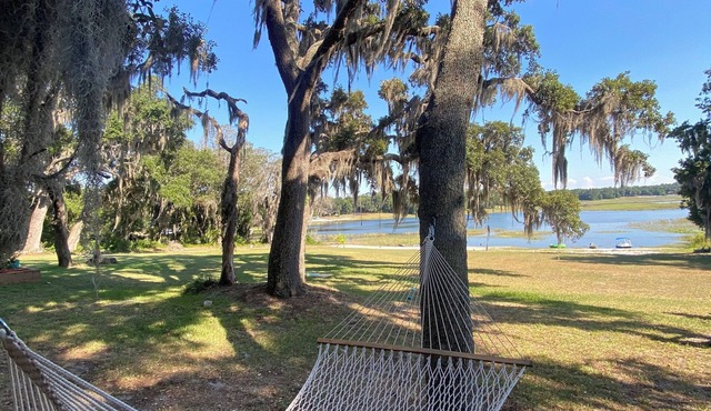 Unique Spanish Style Lakefront Home! Kayaks and Paddle Boat!