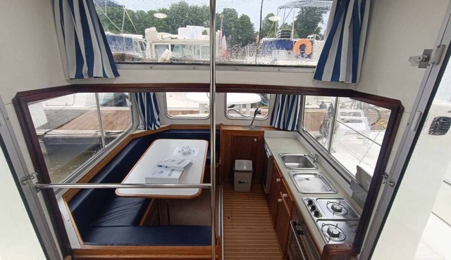 Unique Stay on Pénichette in Pontailler-sur-Saône