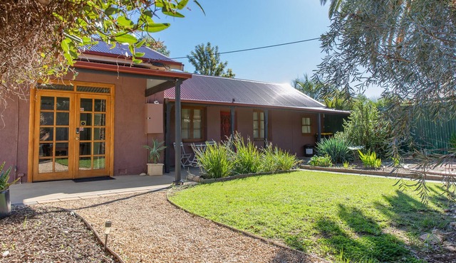 Unique Stables Cottage - Gawler Barossa Region