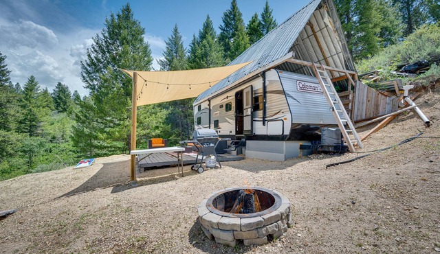 Unique Stay: Remote Boise Camper w/ Mountain Views