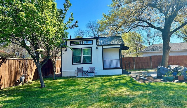 Unique Stay Tiny Home Fire Pit *Location*