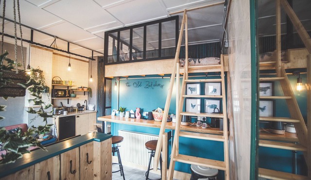 Unique & stylish Loft Style Studio with Terrace, Parking & close to the beach