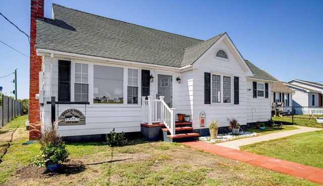 Unique Tangier Cottage w/Chesapeake Bay Views!