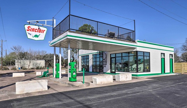 Unique Texas Home in Converted Gas Station!