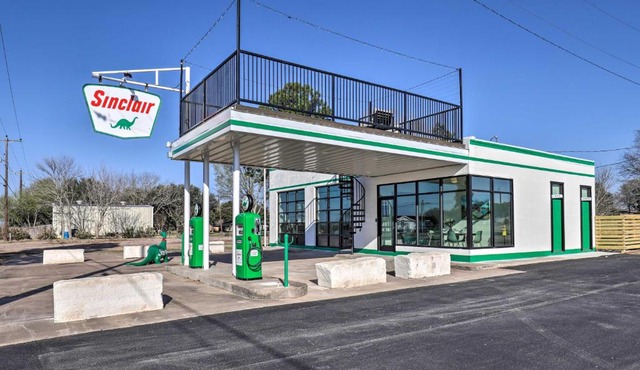 Unique Texas Home in Converted Gas Station!