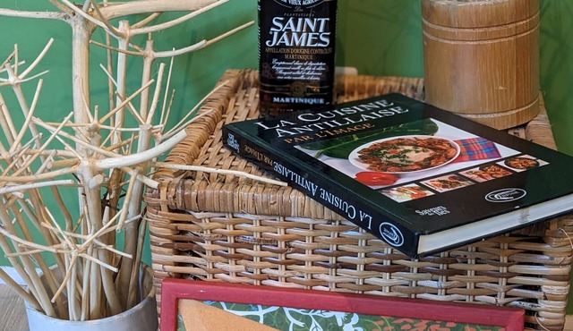 Unique, themed and unusual "Plantation Train" gîte