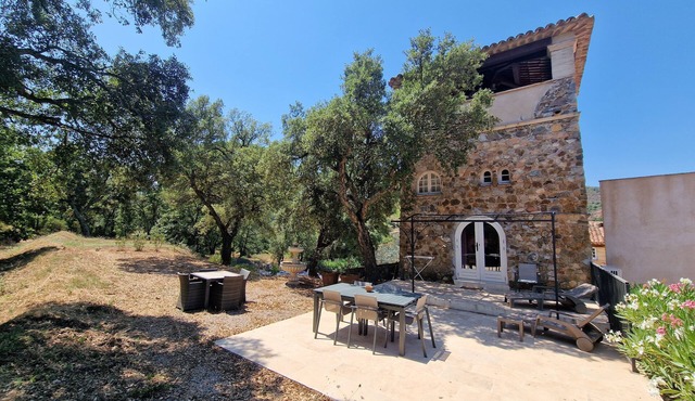 Unique tower with beautiful views of beautiful location close to beaches