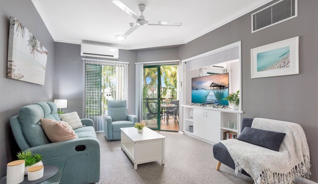 Unique Tropic Escape 111