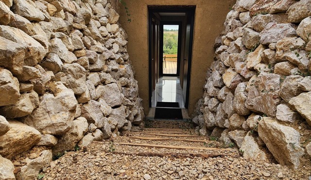Unique Underground Glowing Stay for 2, Nordic Bath Panoramic Views, TarnToulouse