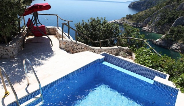 Unique Villa on the Cliff with pool and spectacular views