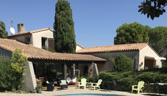 Unique villa with stunning views of the ramparts (200m