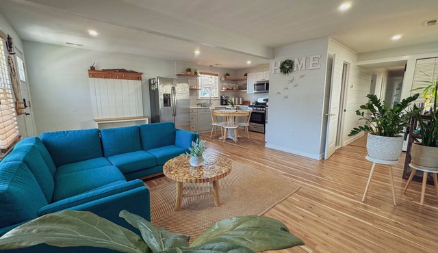 Unique Wildwood 3 BR 1,5 BA House in the Heart of town