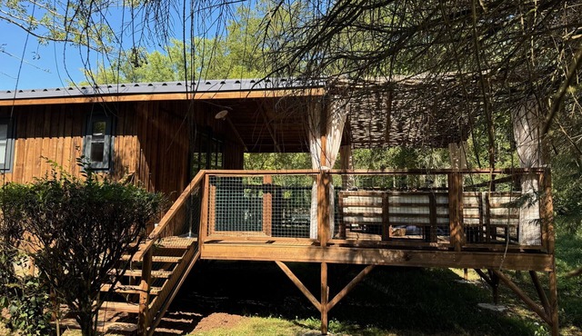 Unique Wood Cabin with Jacuzzi