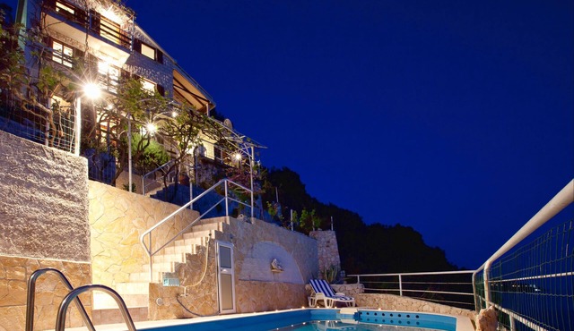 Uniquely Located Seafront Villa - Private Beach & Large Pool, Near Dubrovnik