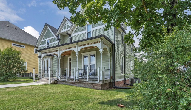Unit #1 117 Marion St