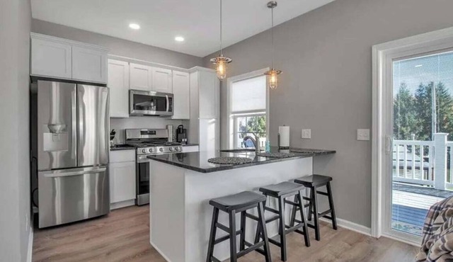 Unit 1 · Lime Lake Luxury 2BR Cottage