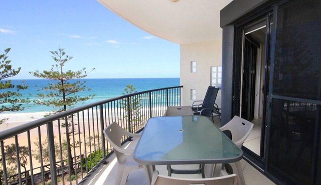 Unit 10 'The Rocks', Coolum Beach