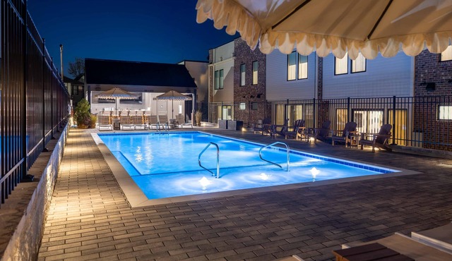 Unit 11 I Noa Nashville | 4BR Luxury Retreat + Resort Pool