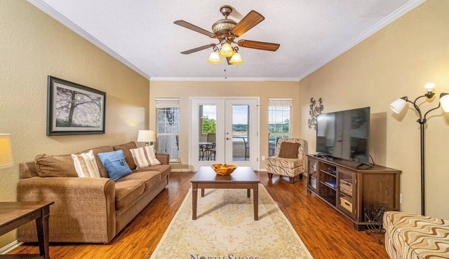 Unit 1111 Cove in the Hill Country
