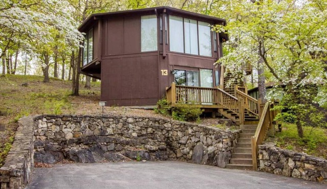 Unit 13-Treetop 2 Bedroom Villa