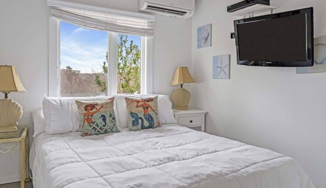 Unit 1311: Cottage | Garden View | Deuce
