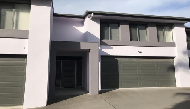 Unit 2 2c Surf Circle Tura Beach