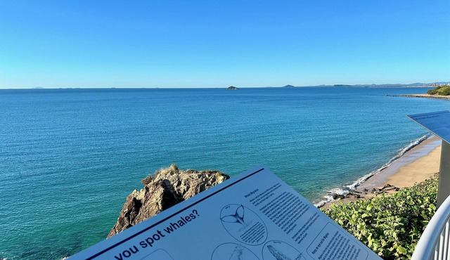 Unit 2 Barry, 2 Bedroom Unit Beachside Mackay at beautiful Lamberts Beach AU